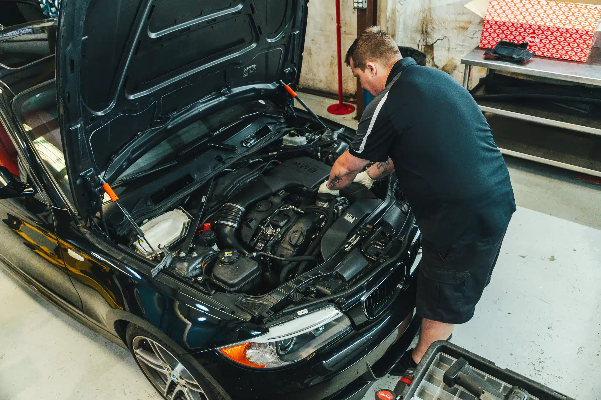 bmw technician jobs