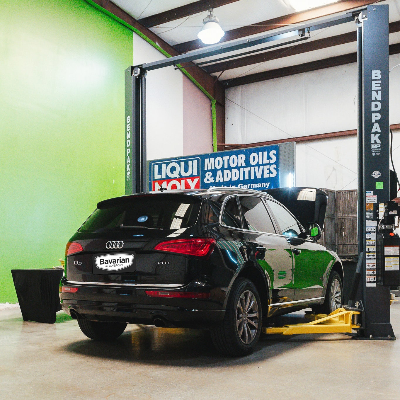 Audi Q5 engine service in Jacksonville Florida at Bavarian Rennsport